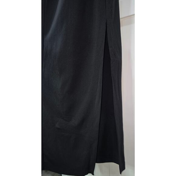 Roberta Black & Silver Evening Gown – Size Medium - Picture 13 of 16